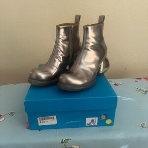 John Fluevog F-Trip Etta